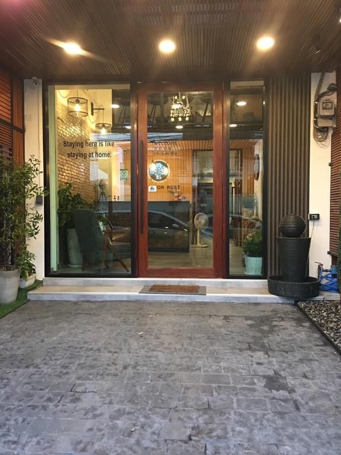 A Pousada Tree​ For​ Rest​ Poshtel Banguecoque Exterior foto